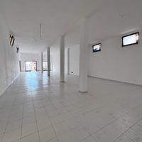 Sanluri - Locale commerciale 200 mq con vetrine