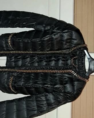 piumino.100 grammi nero con catena oro