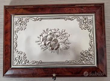 Cofanetto Porta gioie in Legno e Argento