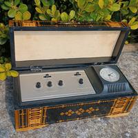 vintage radio Ricevitore sovietico 