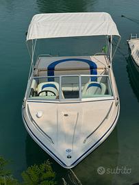 Barca a motore Glastron Volvo Penta 120 hp