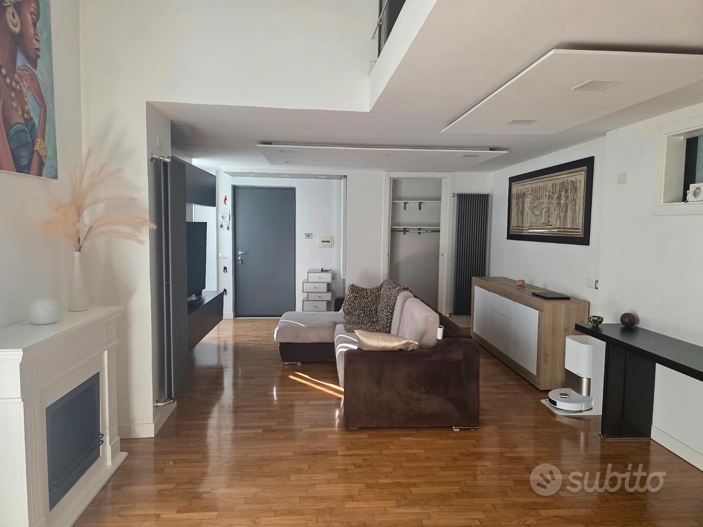 Pozzuoli Splendido Duplex di 136 mq con Terrazzo