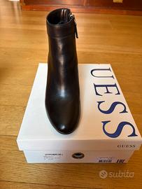 GUESS tronchetto donna nr 39 nero