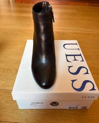 GUESS tronchetto donna nr 39 nero