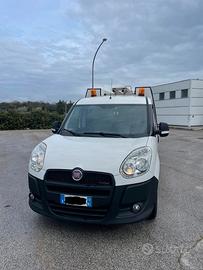 Fiat doblo con allestimento per officina mobile