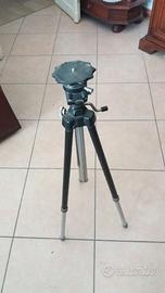 CAVALLETTO A TREPPIEDE