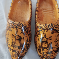 Scarpe in legno