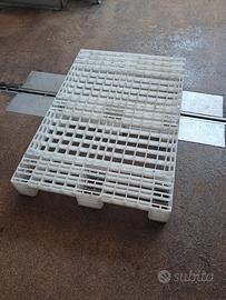 bancale in plastica bianco 