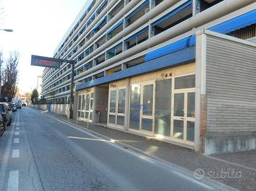 Immobile di 450 m² a Udine
