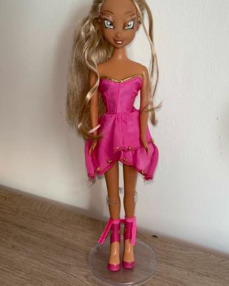 Bambola flora dancing party winx