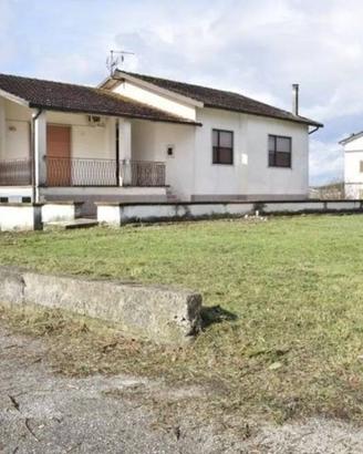 Villa di 168 m² con più di 5 locali e box auto a P