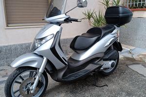 Piaggio Beverly 250