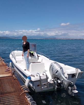 Fisherman Busco 560 con carrello stradale