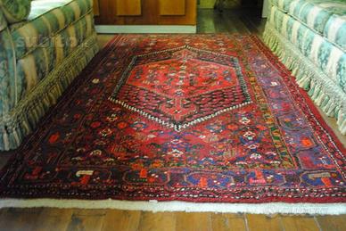 Tappeto persiano annodato a mano