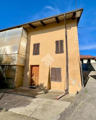 CASA SEMINDIPENDENTE A PINO D'ASTI