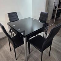 tavolo da pranzo4/6 pers  + 4 sedie ecopelle nere