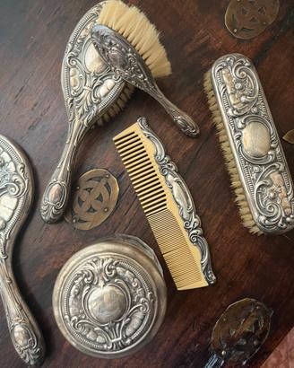 Set toilette vintagecin specchio e spazzole