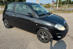 Lancia Ypsilon 1.2 16V Argento GPL benzina