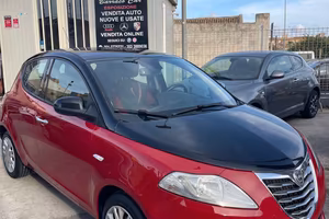Lancia Ypsilon 1.2 69 CV 5 porte S&S Platinum