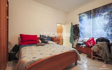 CASA INDIPENDENTE CON GIARDINO