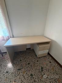 Scrivania Con 3 Cassetti Con Chiave- Rovere Chiaro