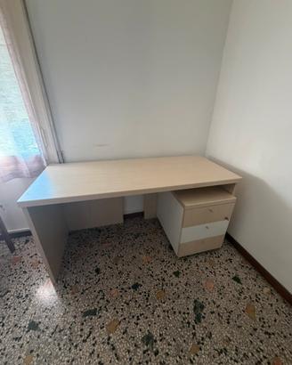 Scrivania Con 3 Cassetti Con Chiave- Rovere Chiaro