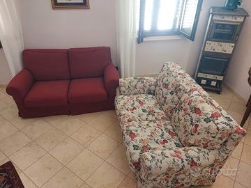 N. 2 divani 2 posti