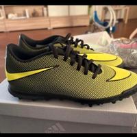 Scarpette calcetto nike 38.5