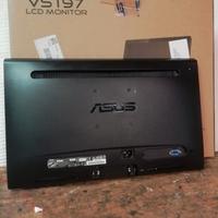 MONITOR con piedistallo