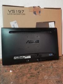 MONITOR con piedistallo