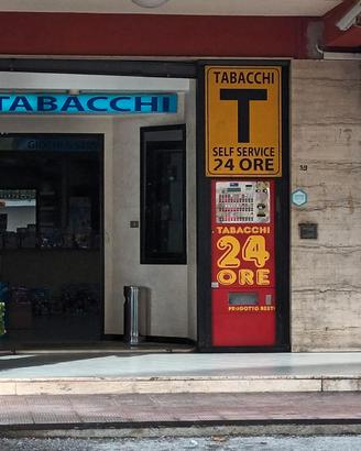 Tabacchino, edicola e ricevitoria