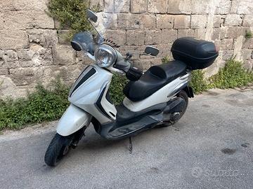 Beverly 300