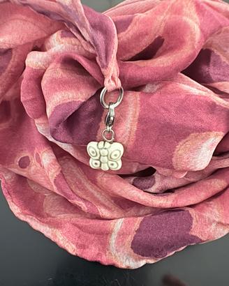 Foulard Thun con ciondolo ceramica farfalla