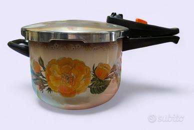 PENTOLA A PRESSIONE WMF 