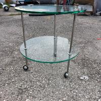 Tavolino acciaio e vetro con ruote