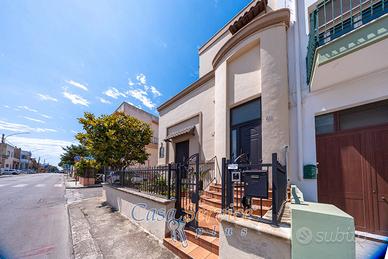 Abitazione indipendente con ampio garage, cantina