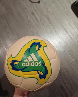 Pallone da calcio Adidas mondiali 2002