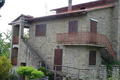 Villa a Castel San Niccolò, 8 locali