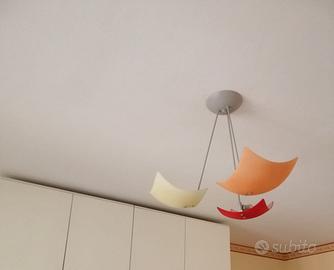 Lampadario in vetro colorato