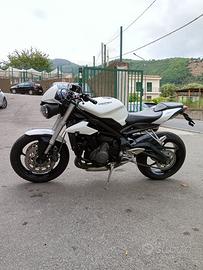 Street Triple 765
