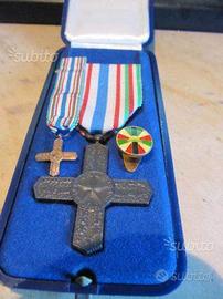 Croce dell'ordine di Vittorio Veneto.