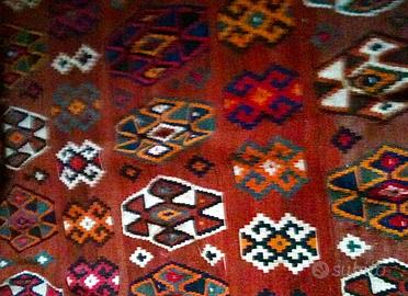 Tappeto Kilim vecchia manifattura