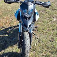 Ducati Hypermotard 796