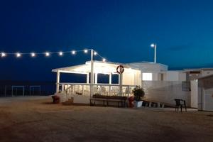 Attivita' bar - punto ristoro sulla spiaggia