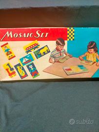 ANTICHISSIMO GIOCO IN SCATOLA " MOSAIC SET " 