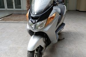 Suzuki Burgman 400 - 2004