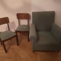 Coppia sedie e poltrona vintage abbinati