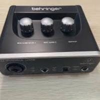 BEHRINGER U-PHORIA UM2 