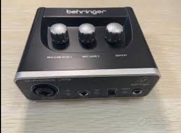 BEHRINGER U-PHORIA UM2 