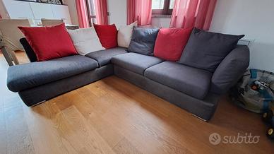 Divano ad angolo divisibile marca Bontempi